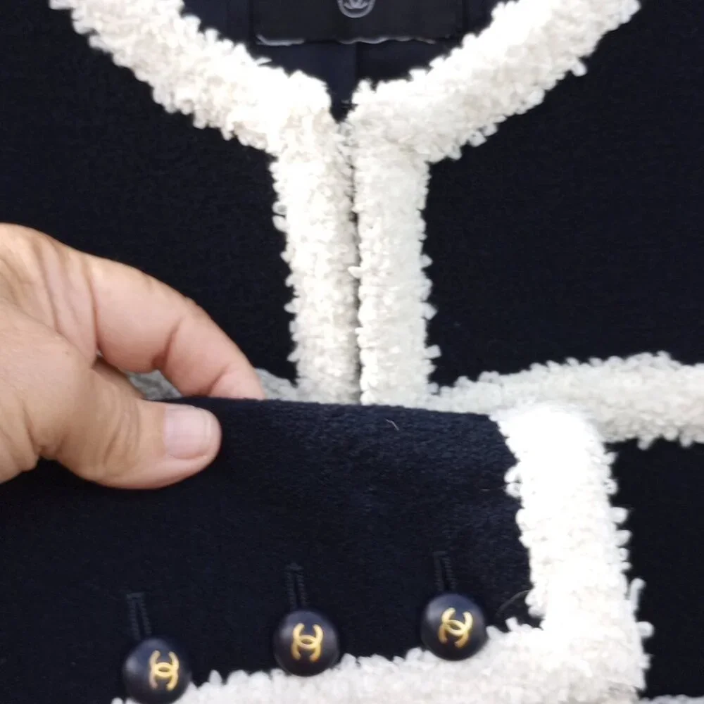 Chanel navy blue collarless jacket rare!
